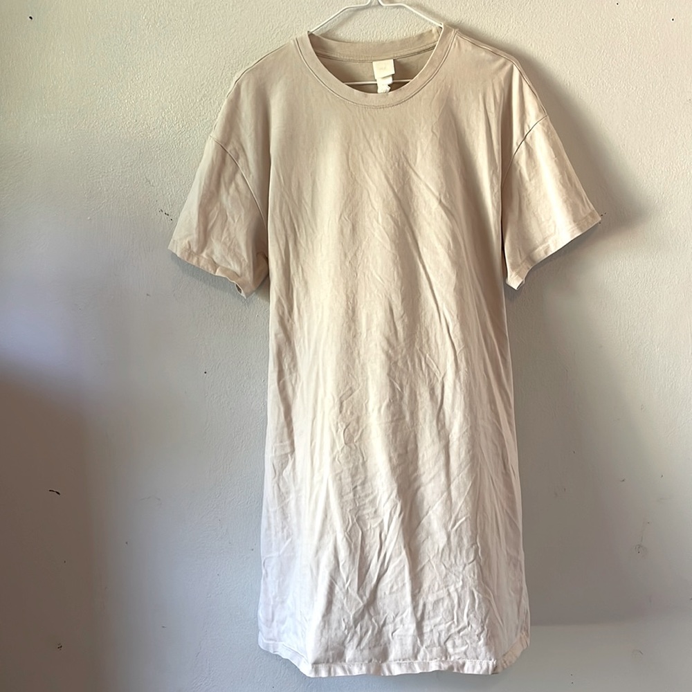 Backless t shirt dress